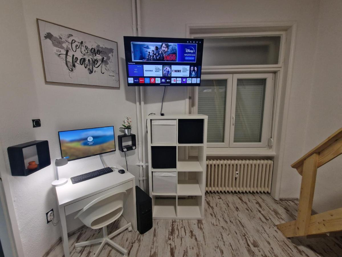 Central Point 布达佩斯 外观 照片